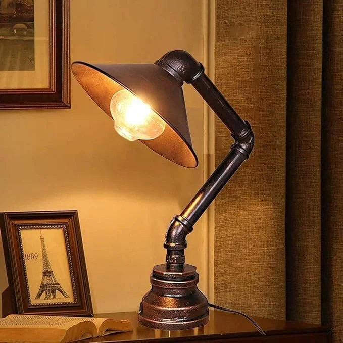 Industrial table lamp with steel pipe frame, brushed copper shade, 22 cm diameter, 4 cm height, E27 socket.