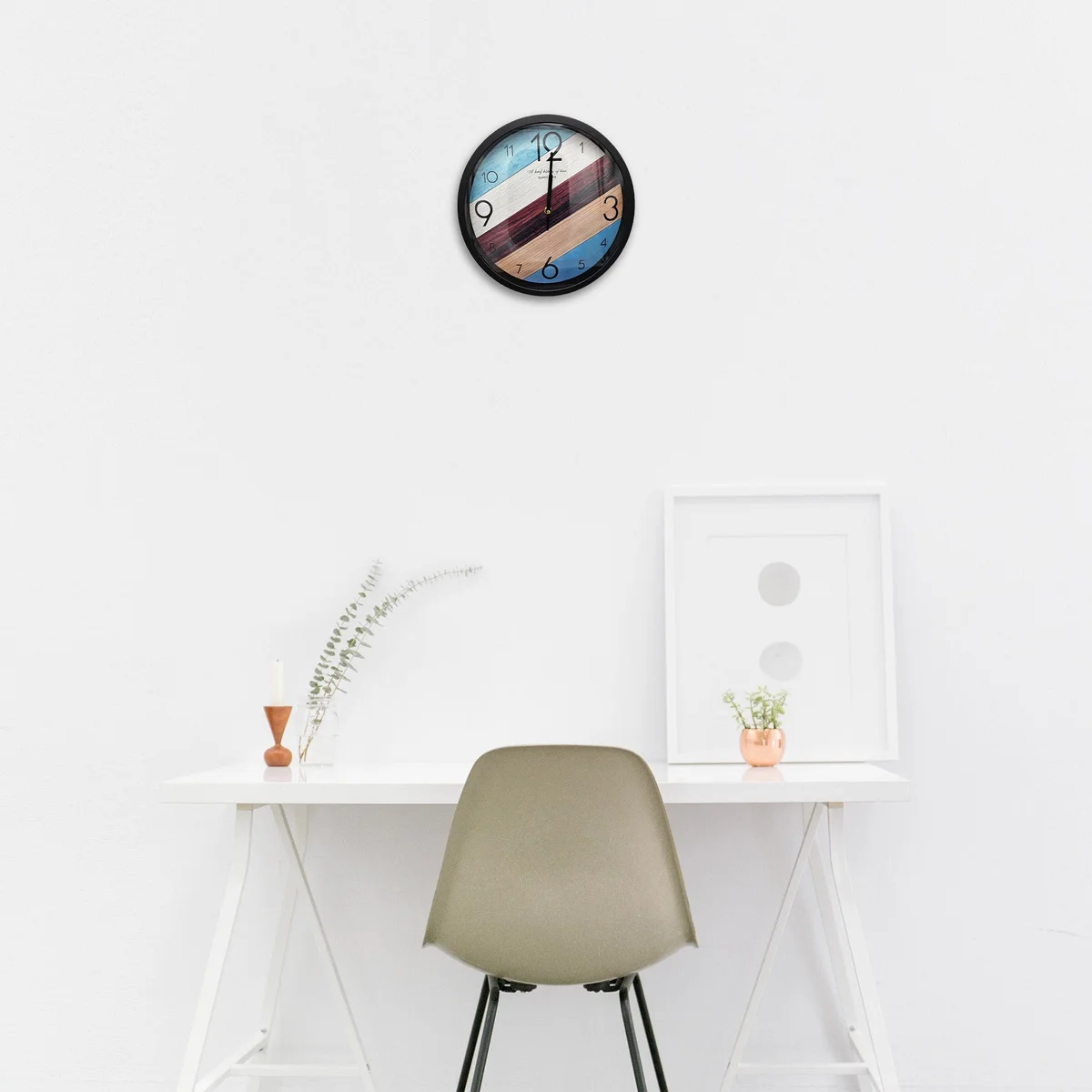 Colourful round wall clock with vintage style, metal frame, clear numbers, and glass face, 30cm diameter for indoor use