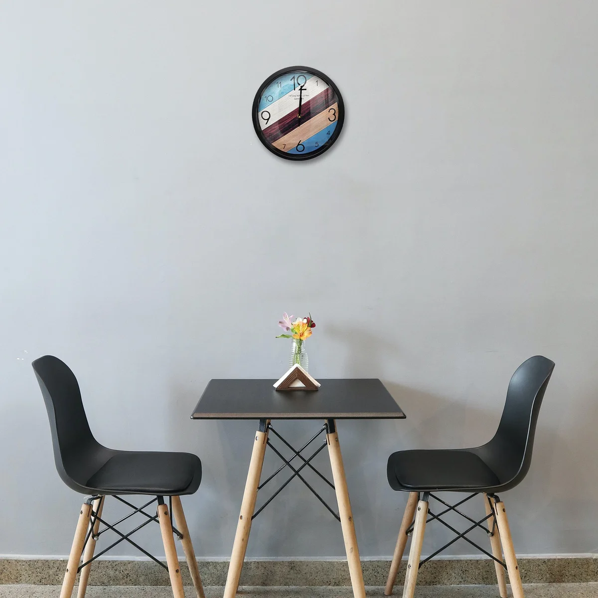 Round vintage style wall clock with colourful numbers and hands, metal frame, and clear tempered glass face, 30 cm diameter.