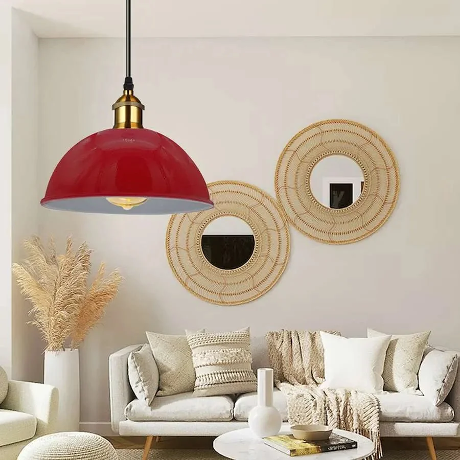 Vintage pendant light with metal shade, adjustable cable, suitable for indoor ceiling mounting, E27 bulb compatible