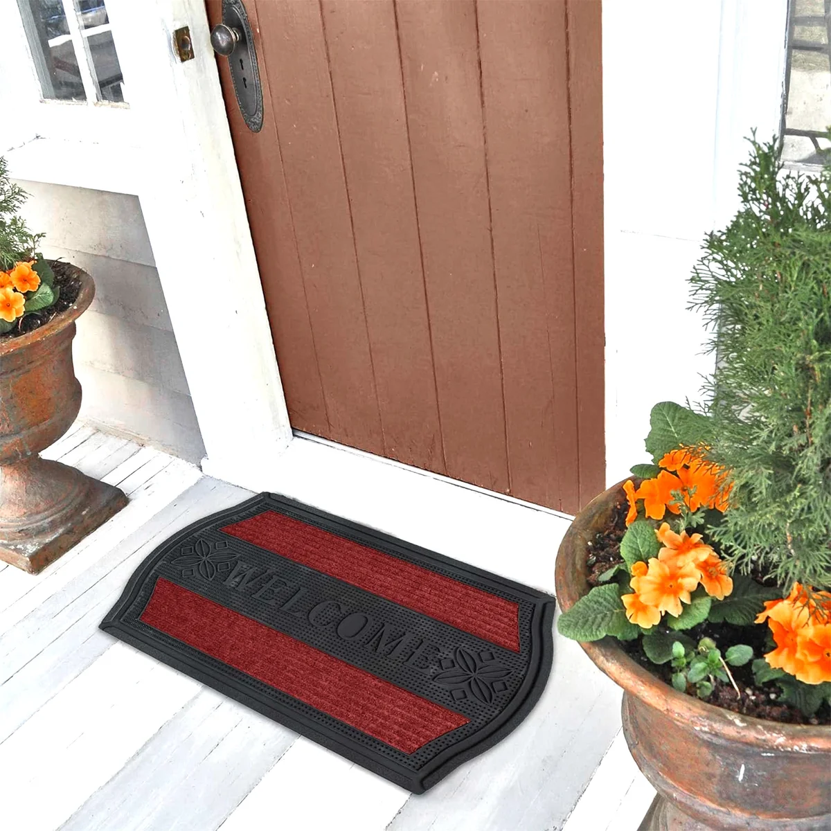 Black and red modern rubber outdoor mats with curved corner design, suitable for indoor and outdoor use, 75x45 cm