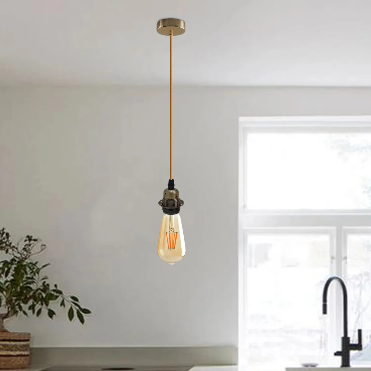 Green brass vintage style E27 lamp holder pendant light with 2m cable and ceiling rose for indoor use