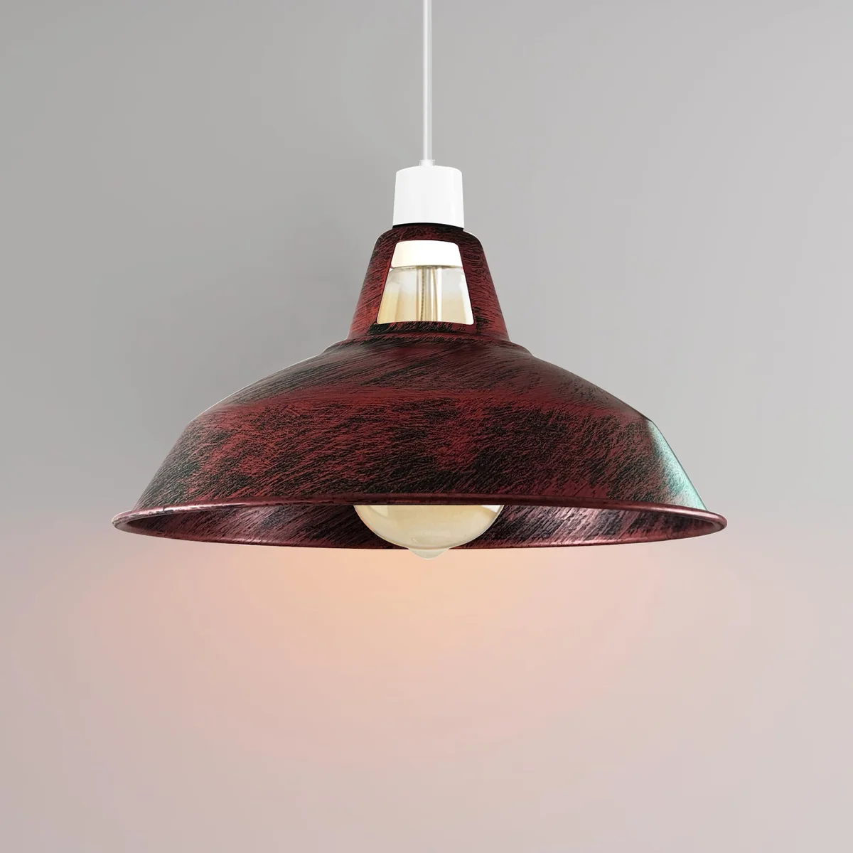 Vintage barn light metal shade in 30cm width and 16cm height, suitable for E27 bulbs, indoor use, black finish