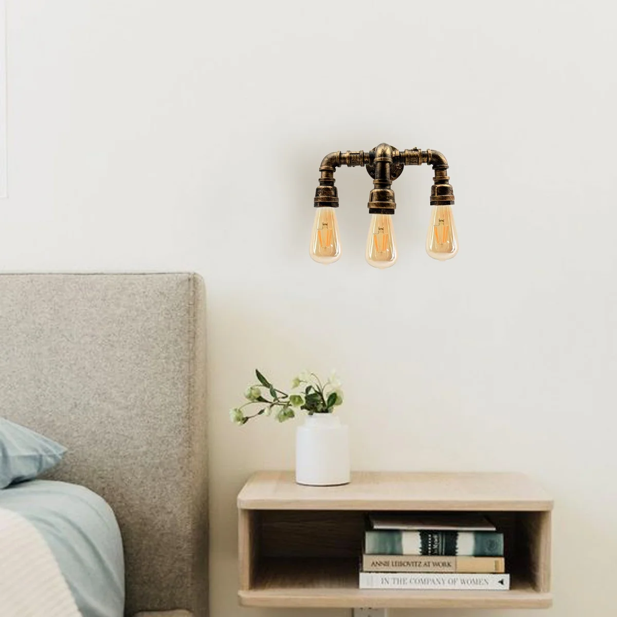 Brushed copper retro wall lamp with metal body and E27 bulb, styled for indoor loft or vintage decor lighting.