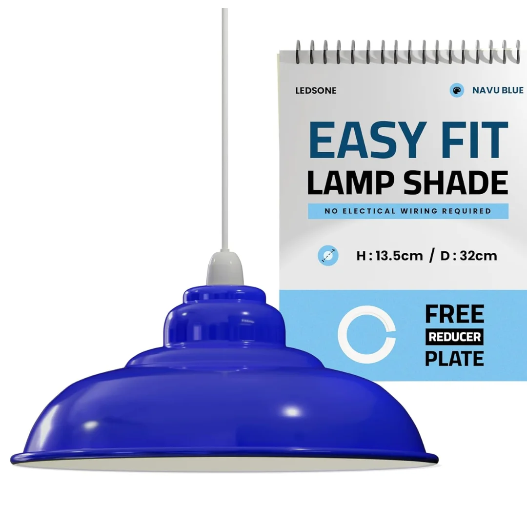 Vintage-style metal ceiling lamp shade with semi-curvy shape, white inner finish, 32cm diameter for indoor use