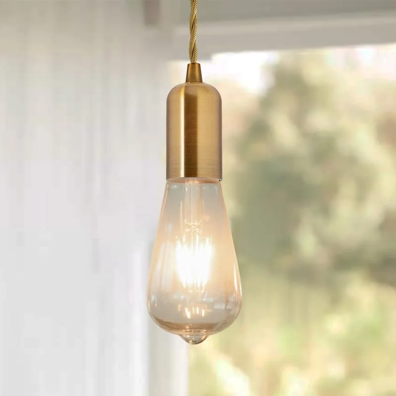 Smooth yellow brass heat resistant lamp holder with E27 Edison screw base, vintage metal design for indoor use
