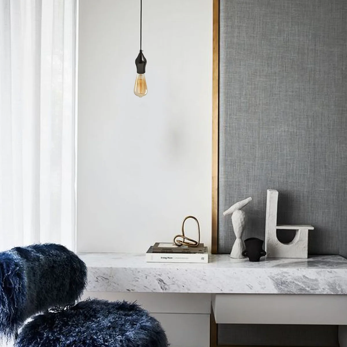 Copper lamp holder with vintage industrial metal design, showing exposed E27 socket and polished copper finish.