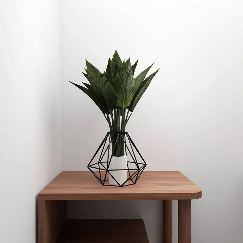 Industrial black wire cage lampshade with geometric diamond frame, high‑quality metal, E27 fit, ready for Edison‑style bulb.