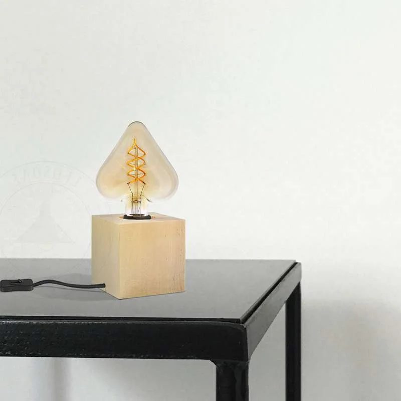 Wooden lamp base with metal E27 holder, 2‑m PVC cord and switch, round Nordic design – perfect for a bedroom desk lamp.