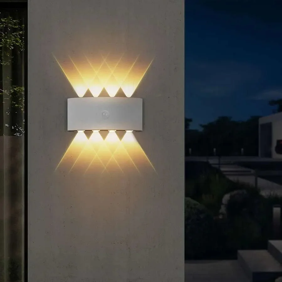 White rectangular outdoor LED wall lights with die‑cast aluminium housing, motion sensor, warm white 8W LED COB.