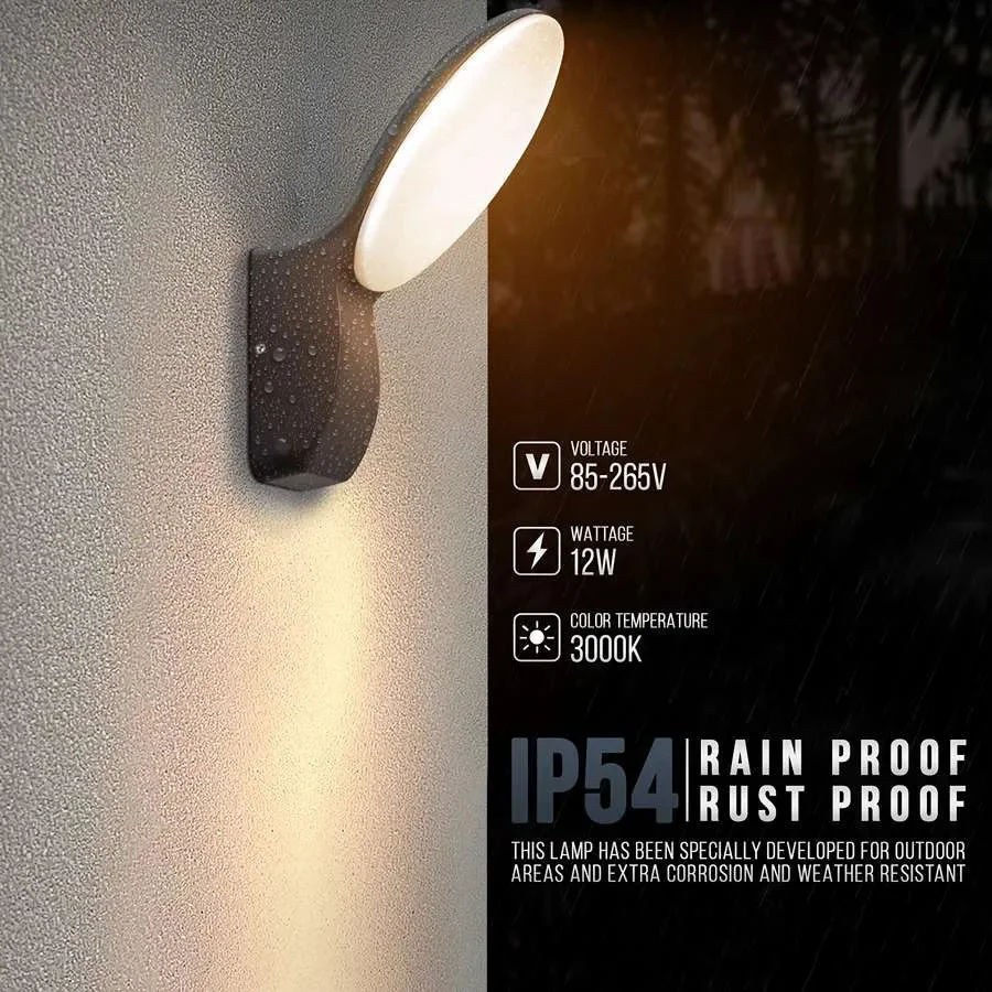 Black LED wall lamp with die-cast aluminium body, projecting warm white downwards, IP54 waterproof light for outdoor spaces.