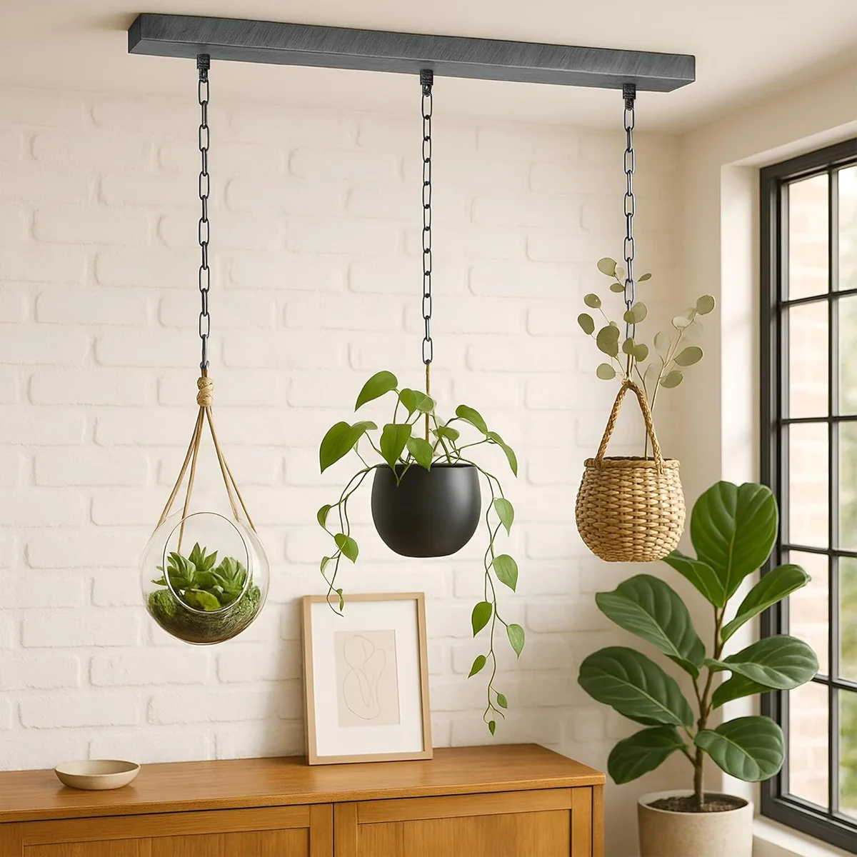 Vintage 50cm metal light chain hanging from a hook, hand‑brushed finish, suitable for indoor or outdoor use.
