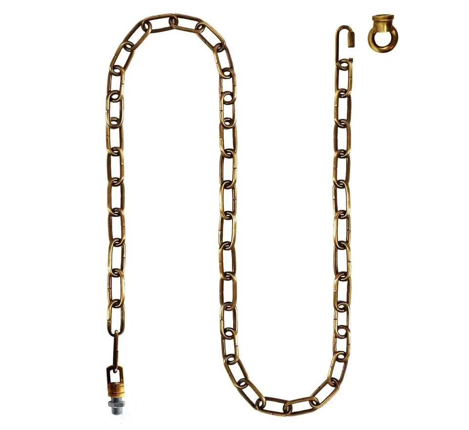 Metal vintage light chain with hand‑brushed finish and dual connection locks for indoor and outdoor use.