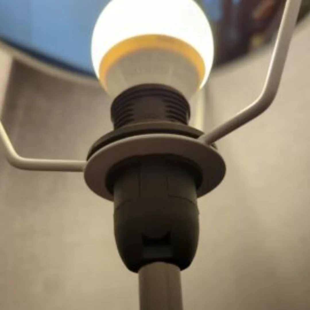 Black plastic Edison small screw bulb holder with removable lampshade collar for E14 bulbs