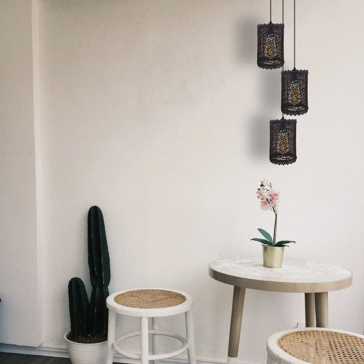 Three‑head rattan ceiling pendant light in vintage style, hanging on 95 cm cable, with PVC and metal fittings
