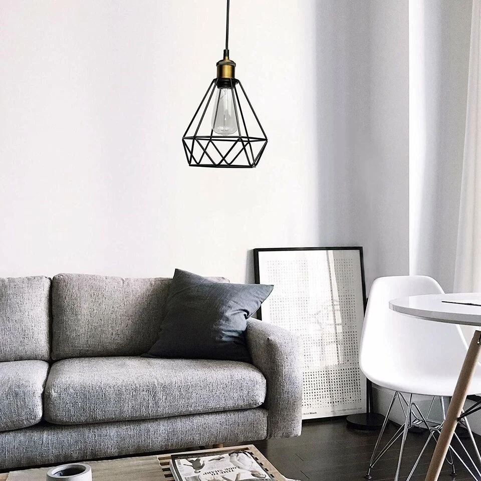 Black metal diamond‑cage pendant lighting with open air design, modern pendant lighting, 95 cm cable, 10 cm diameter base.