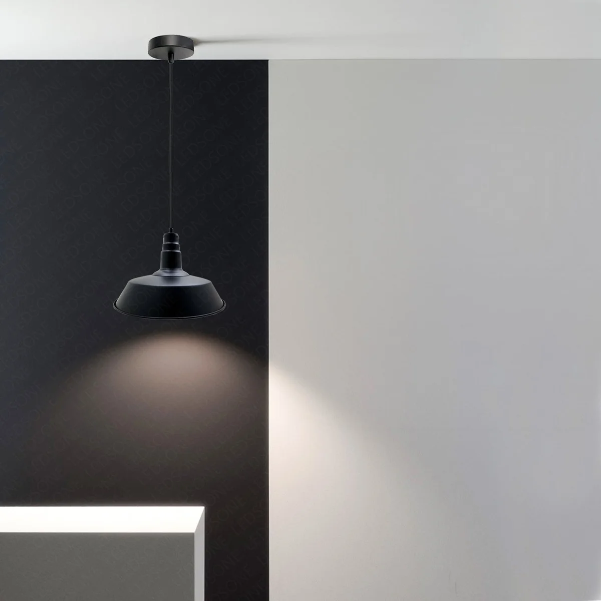 Vintage pendant ceiling light in brushed silver, metal frame with slotted shape, 95cm hanging cord, retro vibe