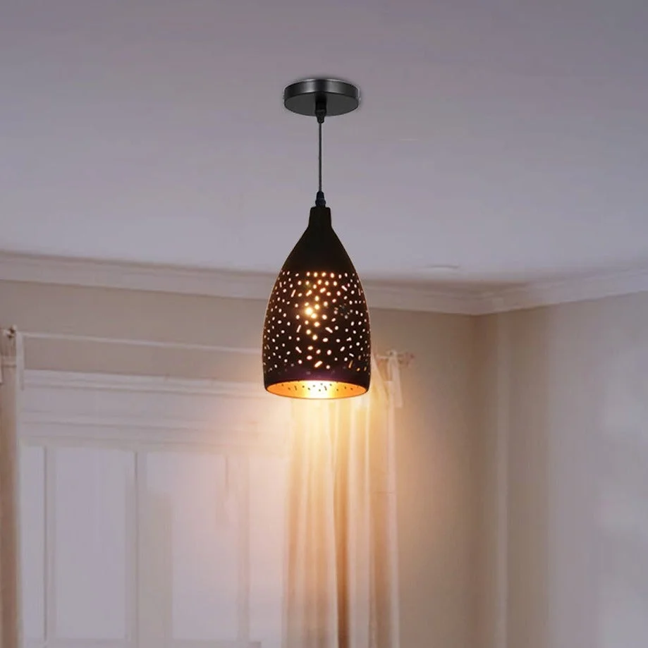Retro pendant light with a black glass shade and gold metal frame hanging from a 95cm cord, suitable for indoor use.
