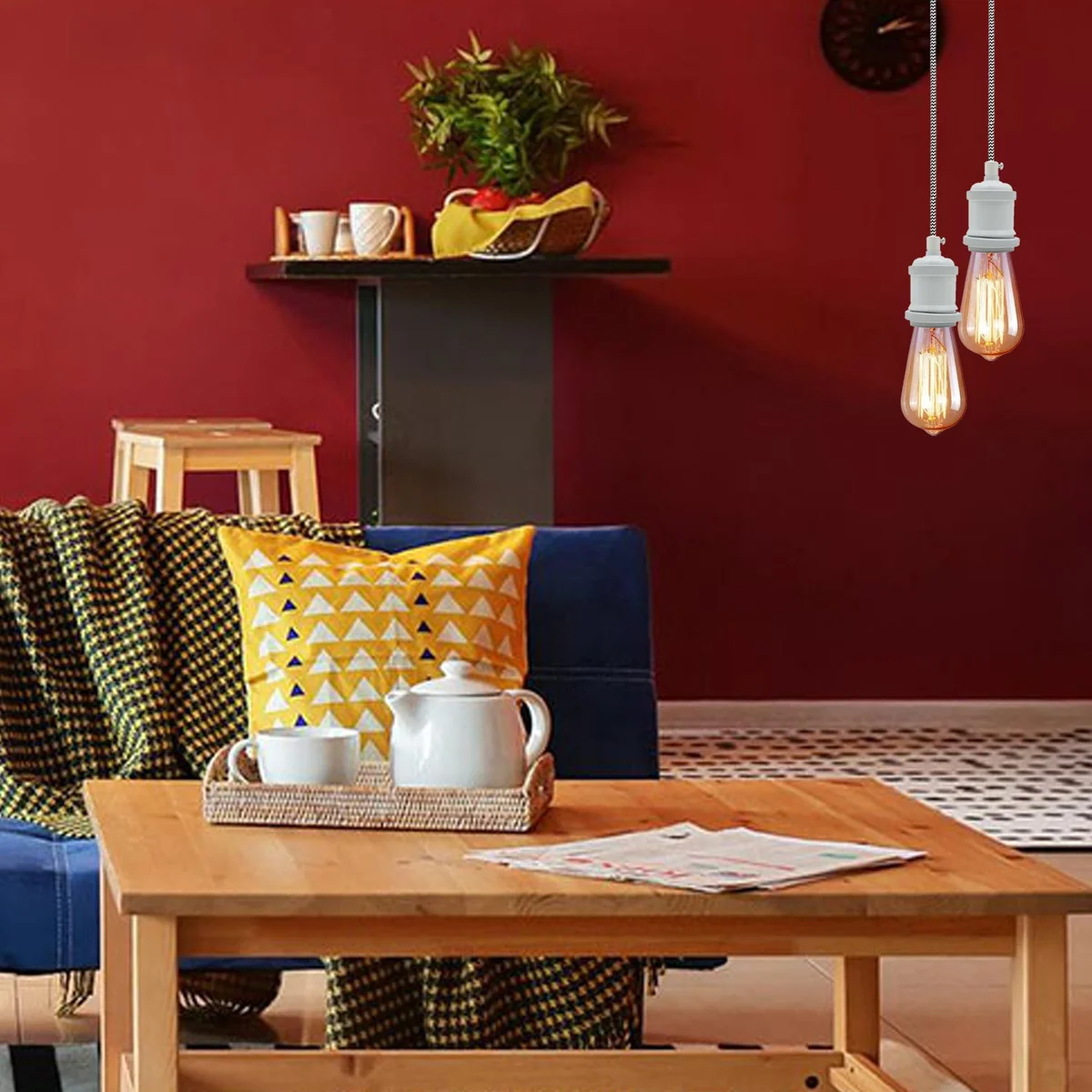 White metal ceiling fitting with black and white braided cord, 200cm cable, E27 holder, vintage style.