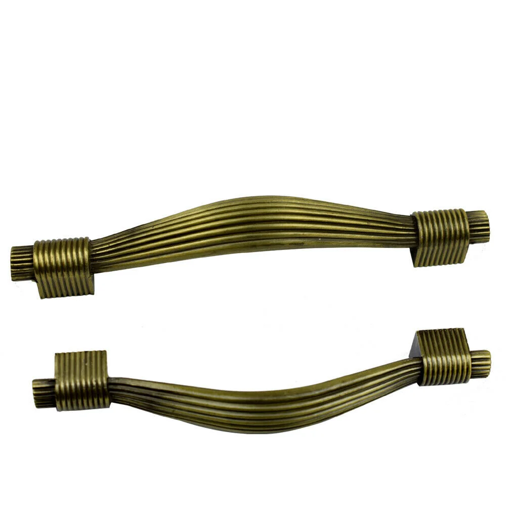Durable drawer handles in antique brass: long 160mm pull with 128mm hole spacing, metal finish.