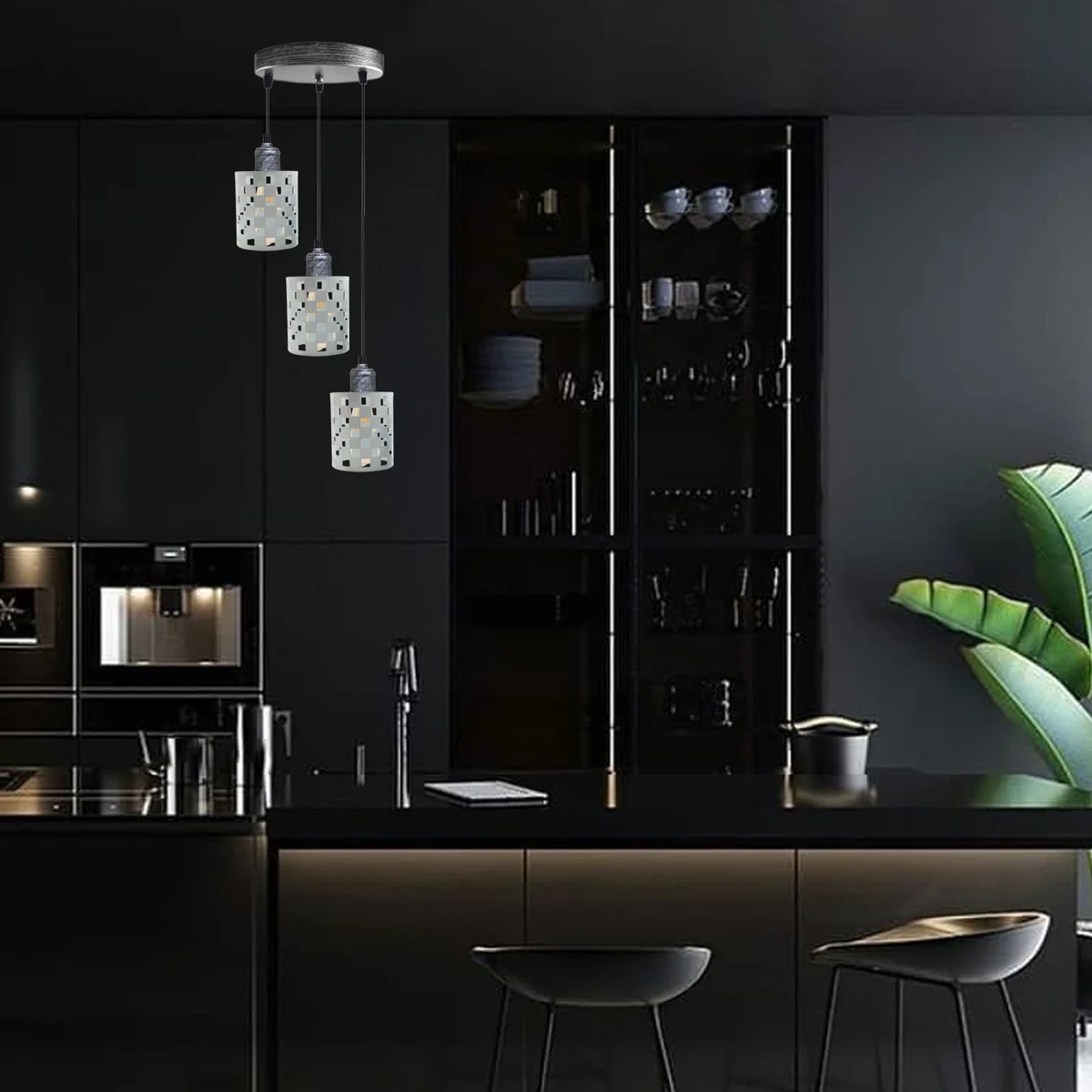 White and brushed silver vintage metal pendant light with E27 base, 3 holders, 95cm cable, warm romantic style