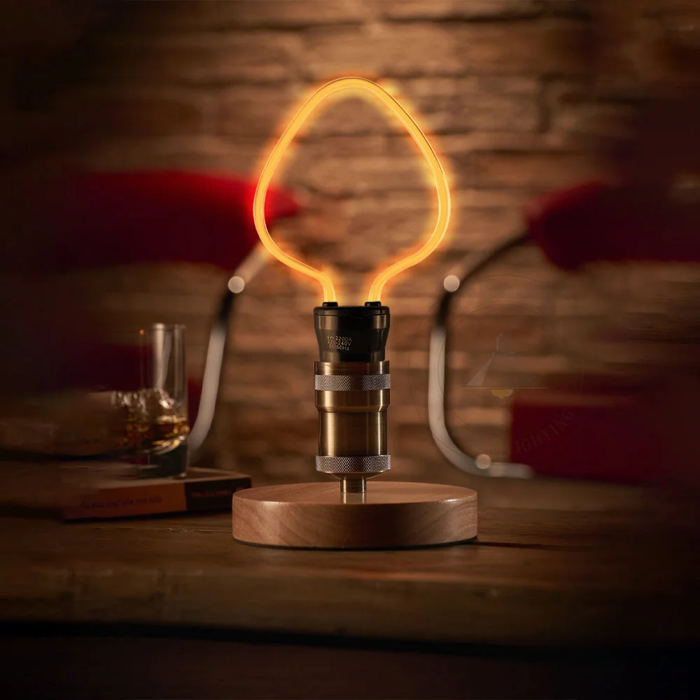 Three warm yellow LED filament bulbs in glass, retro style, decorative LED lights