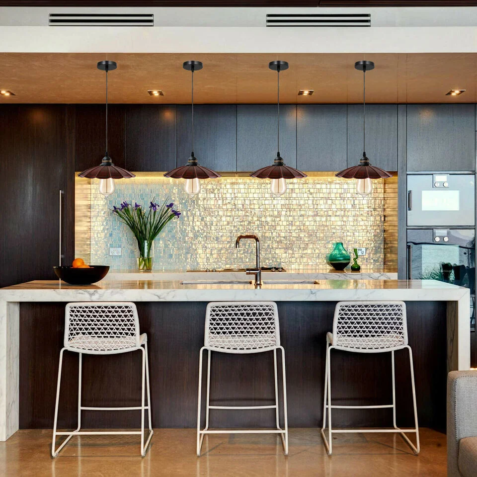 modern pendant light with metal shade hanging from 95 cm PVC cord, accented by a 10 cm×2 cm ceiling plate.