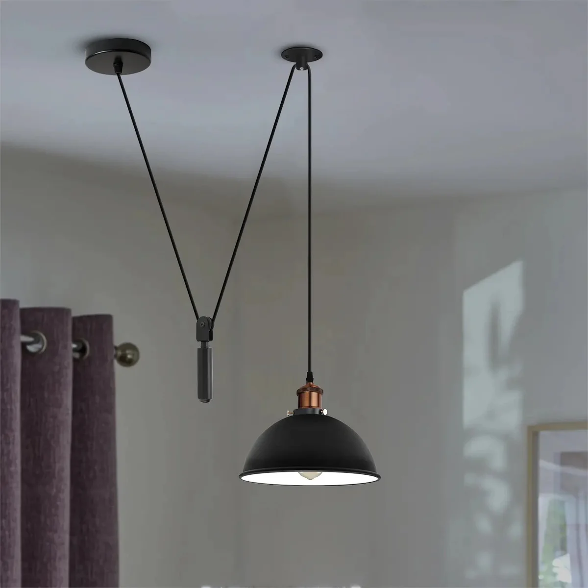 Black industrial E27 ceiling pendant light with metal base, 195 cm cable, 21 cm shade, 10 cm base diameter.