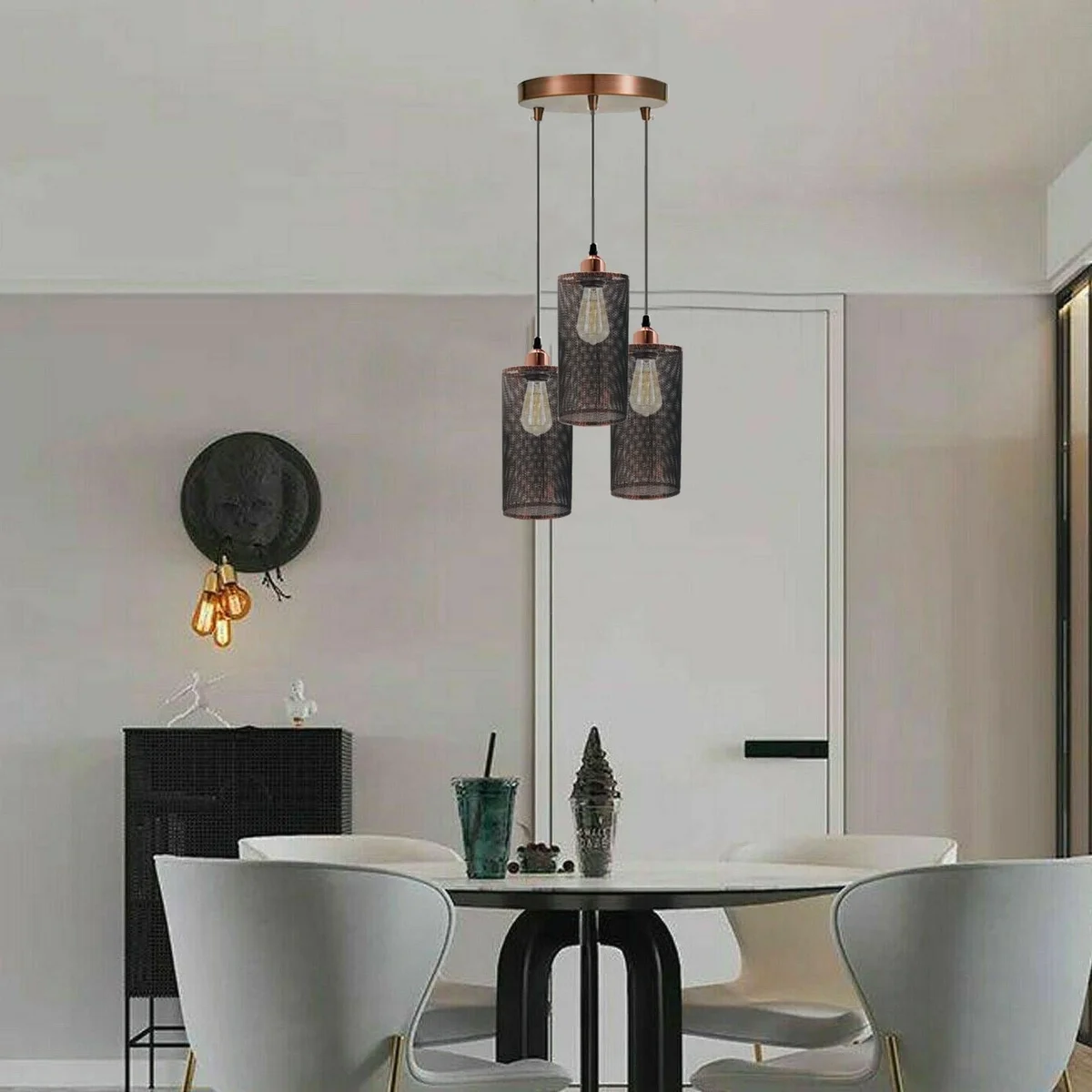 E27 pendant light in black metal housing, PVC cable, 3 light holders, ideal for warm romantic ambience.