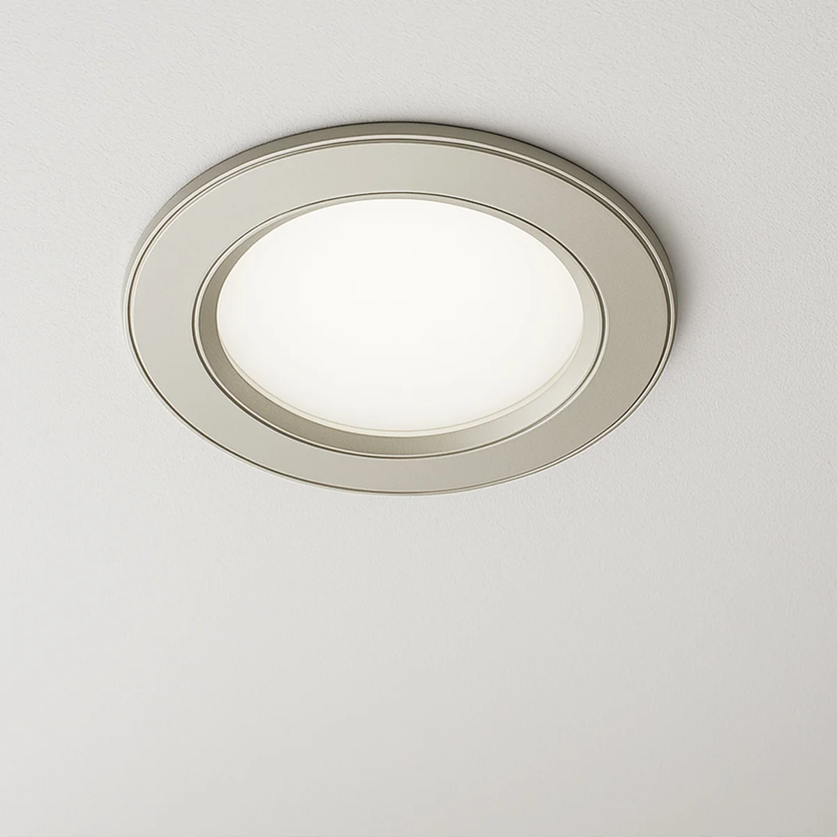 Sleek 5W round LED panel light in cool white 6000K, aluminium and acrylic ball‑shaped recessed fixture.
