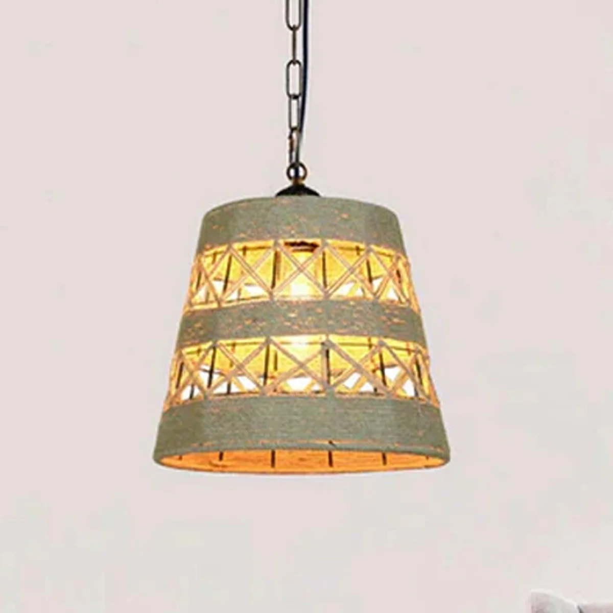 Suspended hemp rope ceiling light with metal pendant, PVC cable and 95cm hemp chain, E27 lamp base.