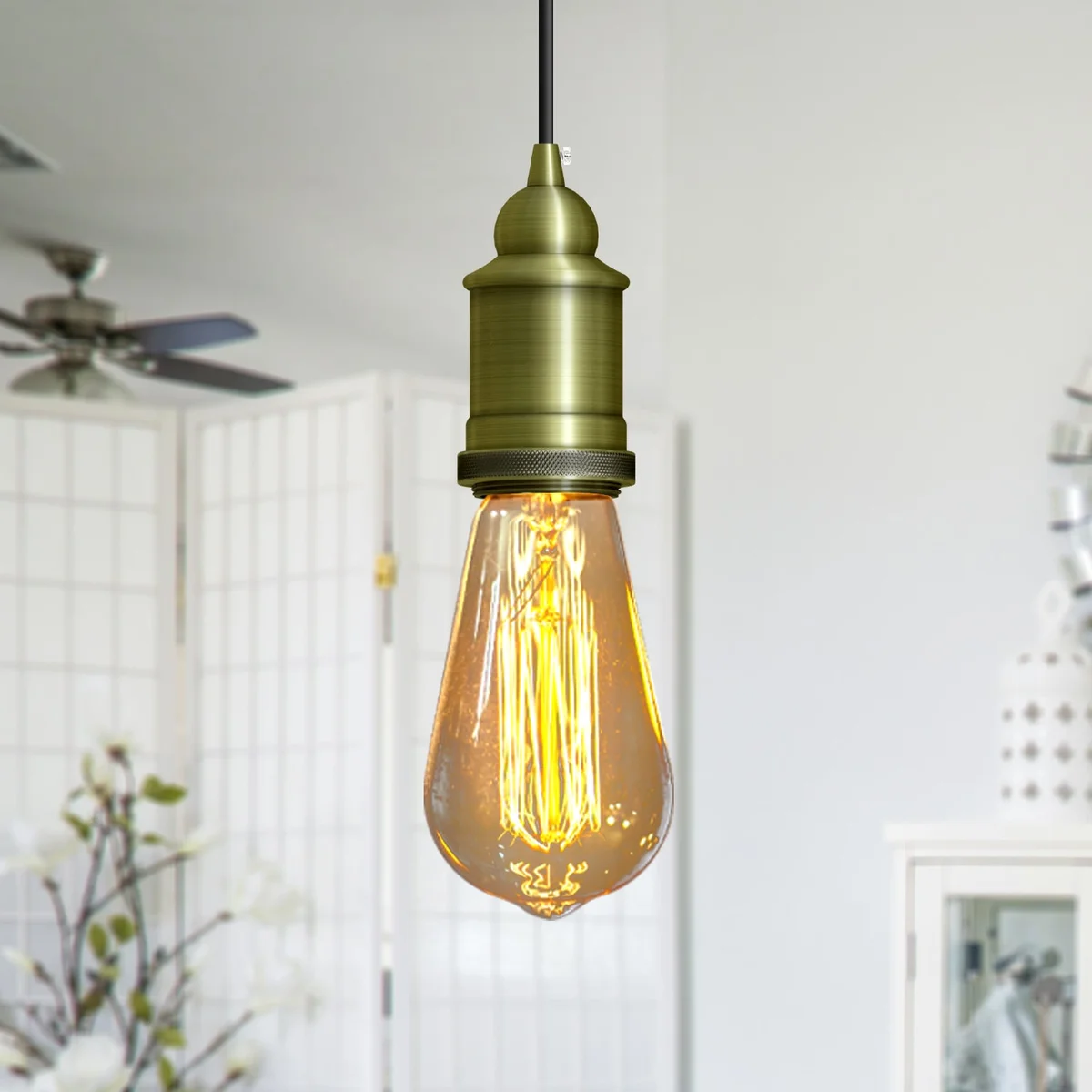 E27 bulb holder, metal base in brushed copper finish, suitable for vintage fixtures.