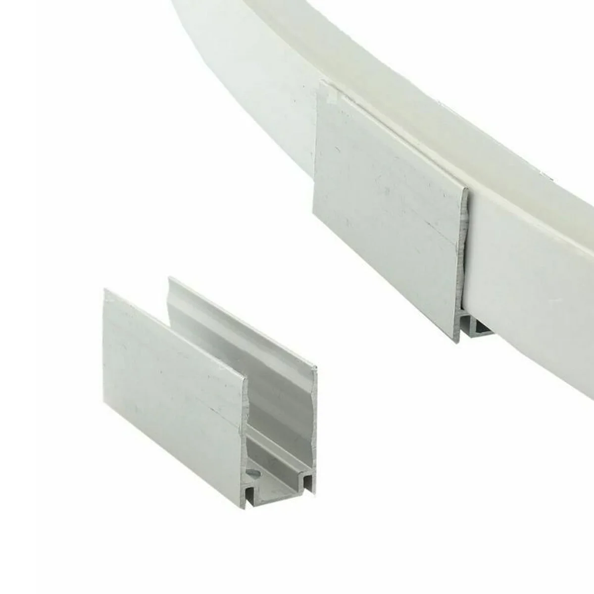 LED neon mounting clip for 15x16mm flex accessories, shown attaching to a neon strip, secure and flexible connection.