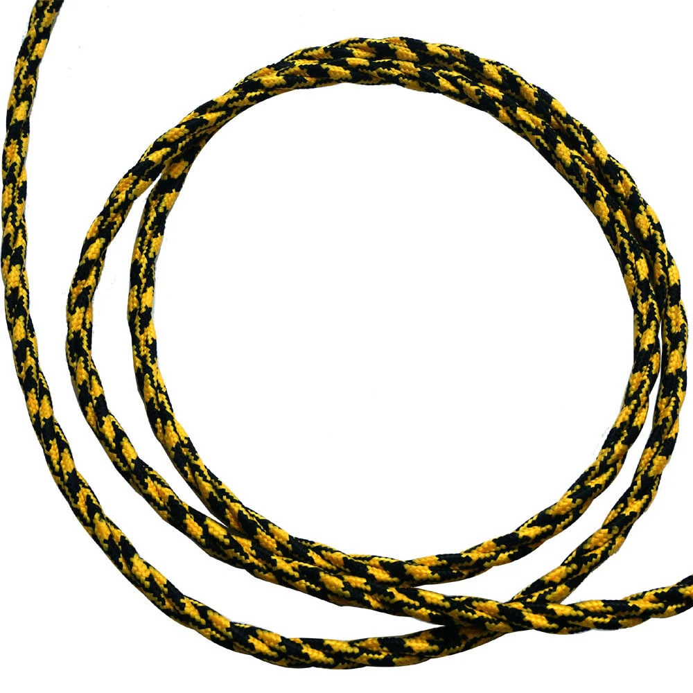 Vintage twisted lighting cable, yellow and black braided fabric, 3‑core bundle with flexible cover.