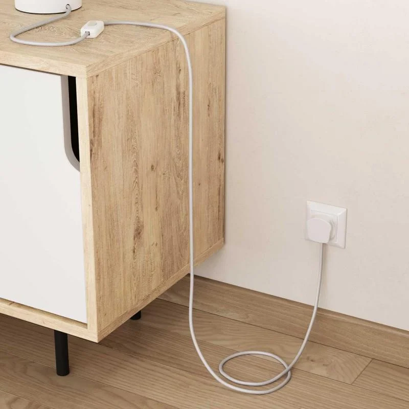 White fabric lamp cord: a round braided 3‑core cable with a 7mm diameter and 0.75mm thick pure copper conductors.