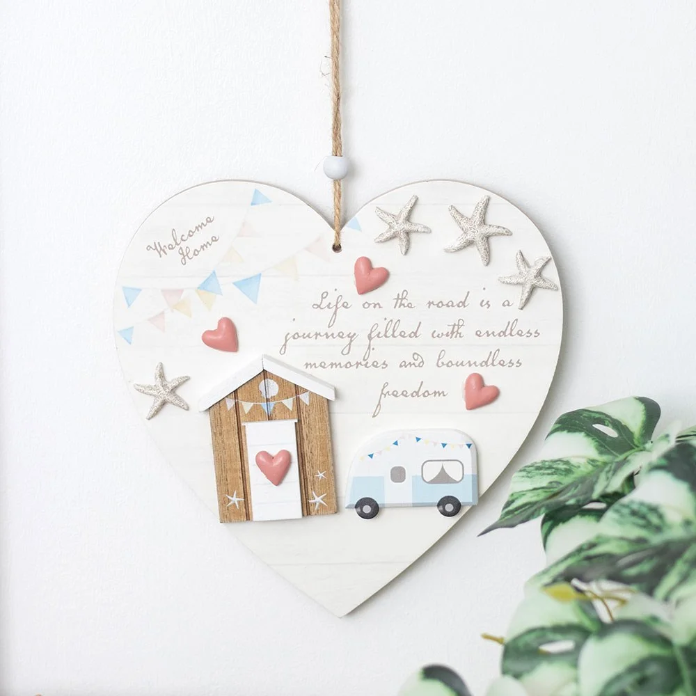Heart-shaped caravan hanging heart with 3D starfish, campervan, beach hut, and 'Welcome home' message decoration