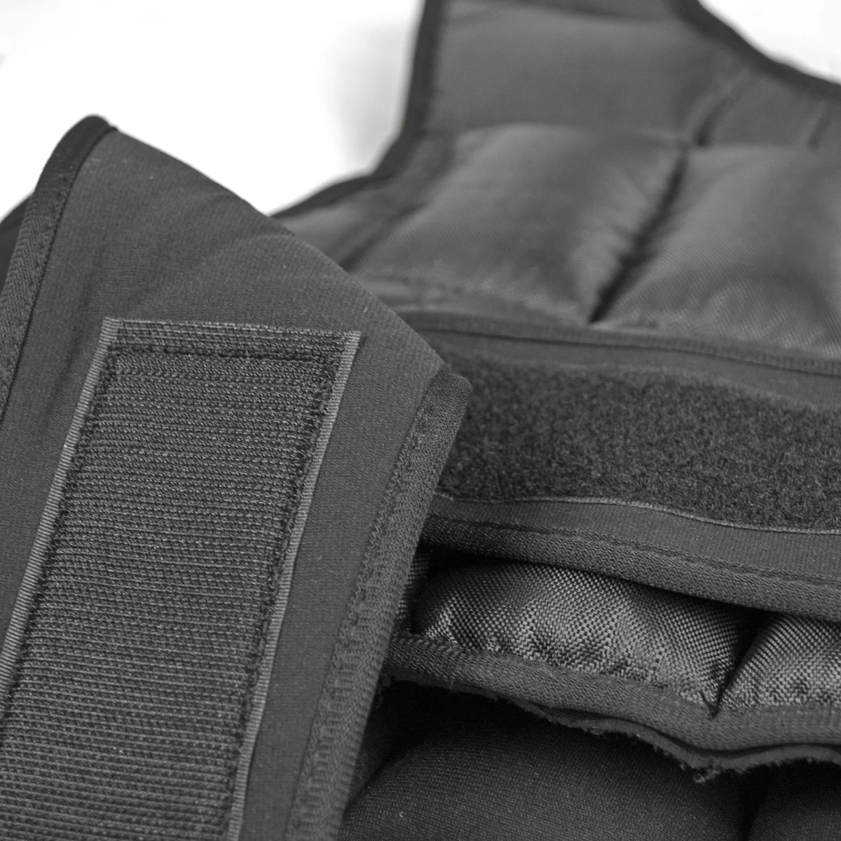 Komodo 20kg neoprene weighted vest with adjustable removable weights for intense cardio and strength training workouts