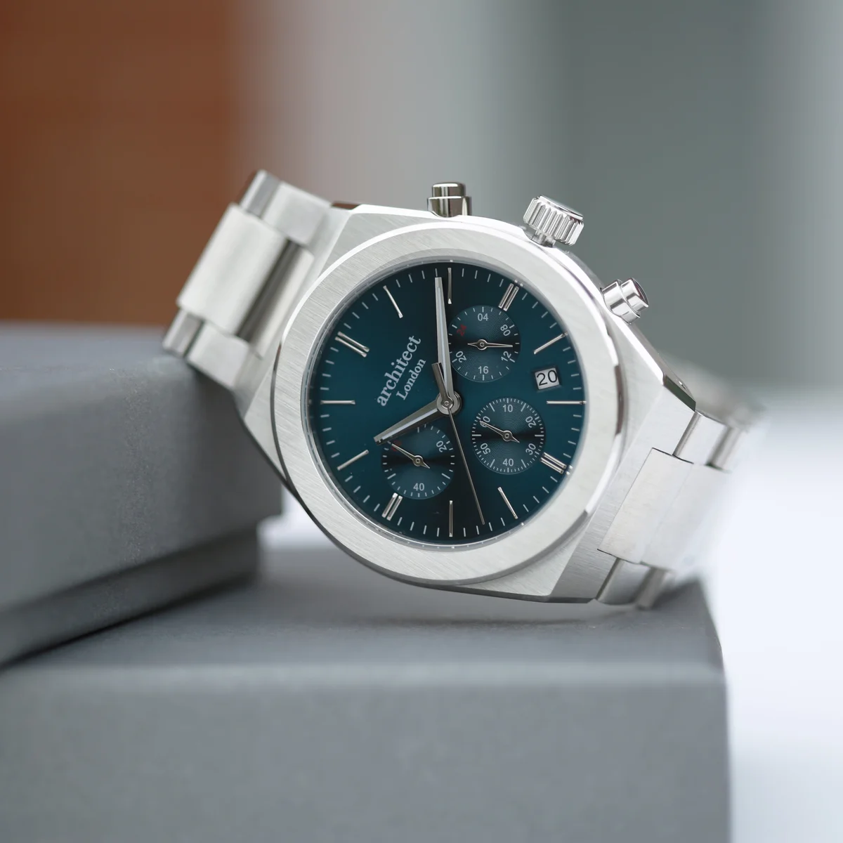 Men's engraved watch Architect Orbix in deep blue with silver stainless steel bracelet and chronograph subdials on dial