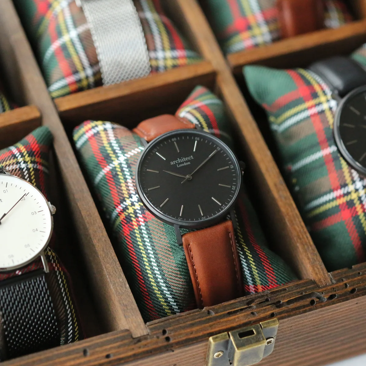 Men’s minimalist payment watch with walnut strap and engraved own handwriting on the face, showing sleek design details