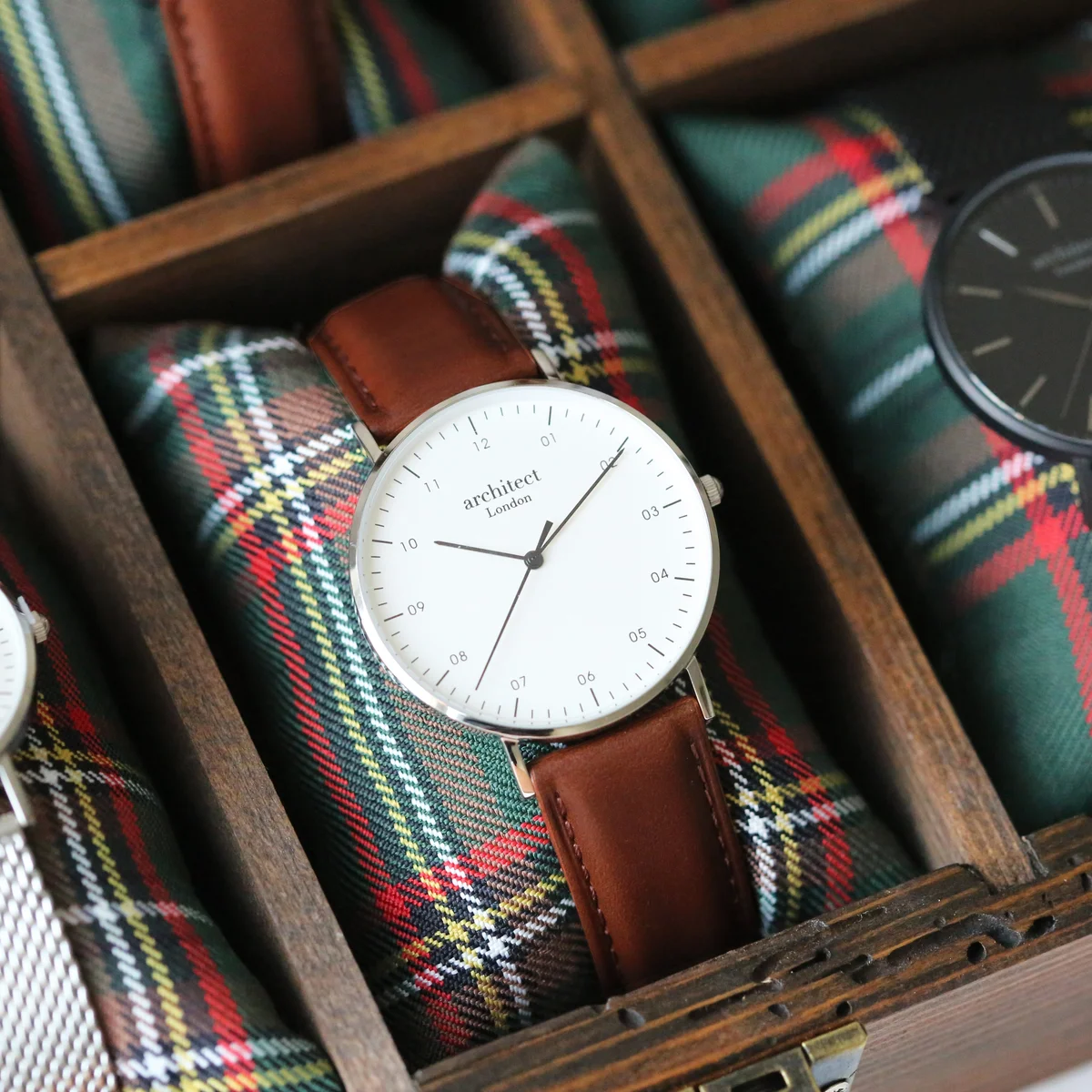 Men’s Architect Zephyr contactless payment watch with walnut strap and custom handwriting engraving on dial