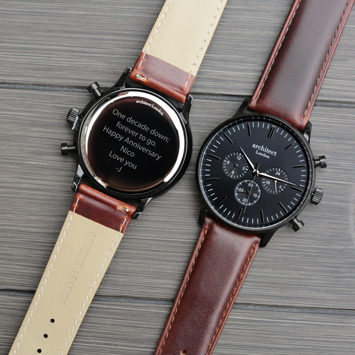 Men’s contactless payment watch with walnut leather strap and modern font engraving on the dial