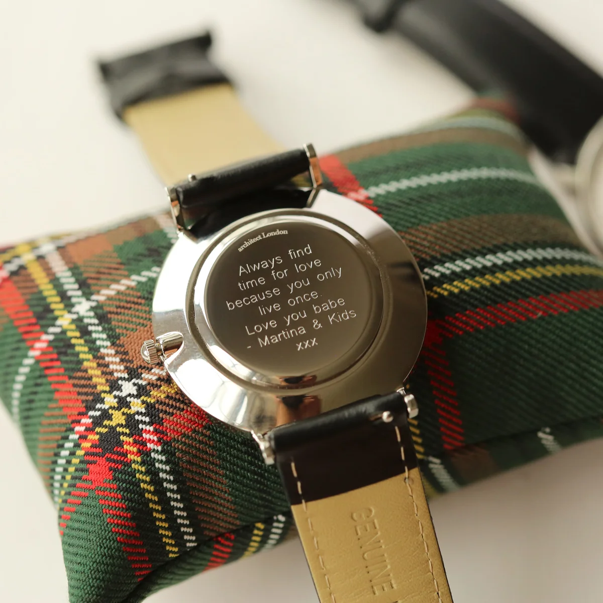 Men’s Architect Zephyr contactless payment watch with jet black strap and modern font engraving on dial